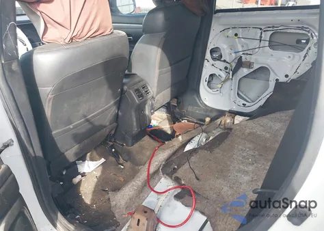 2019 Mitsubishi Outlander Sel z USA, uszkodzony, nr VIN JA4AD3A34KZ040108